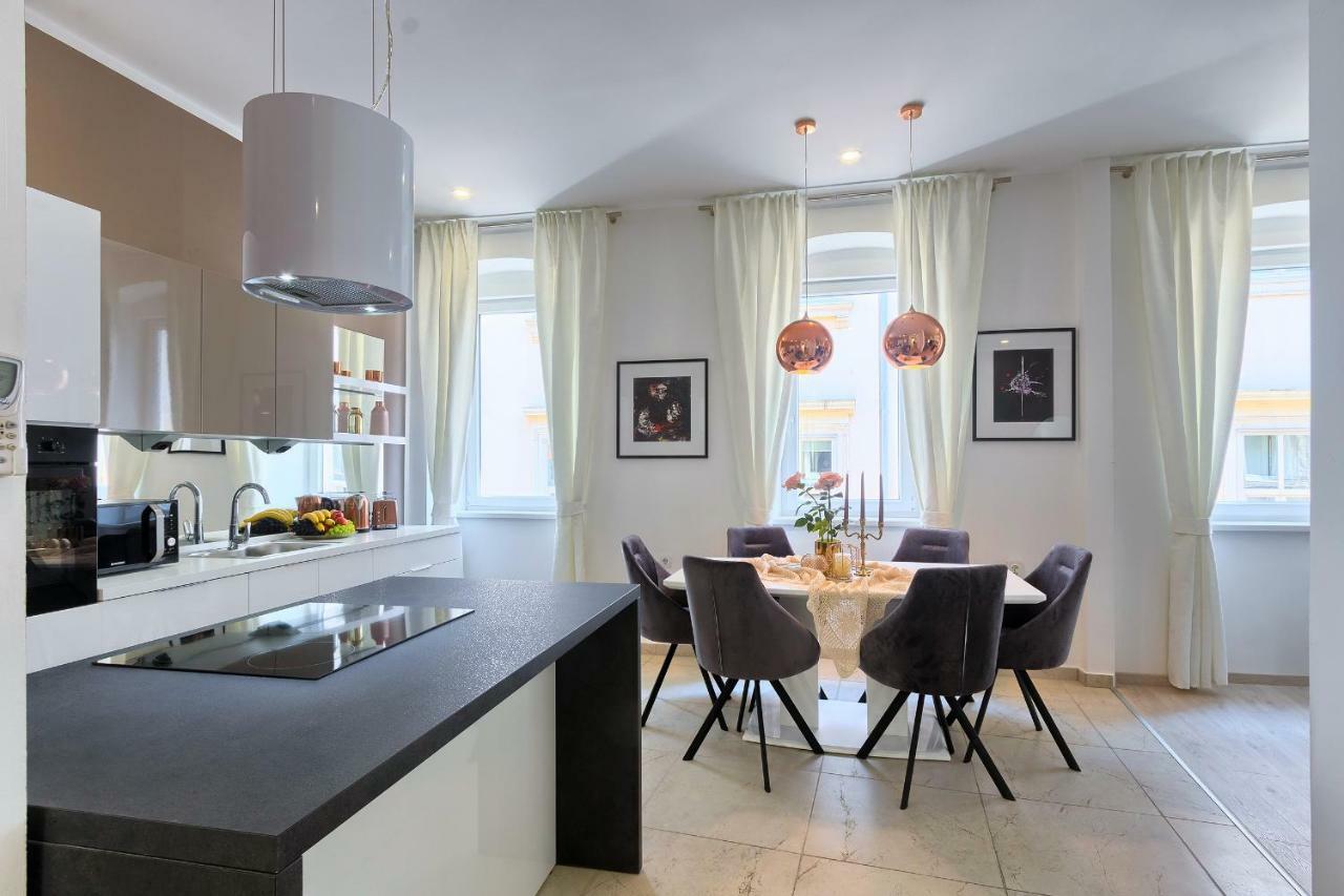 Hedone Luxury Apartment With Free Parking Пула Екстер'єр фото